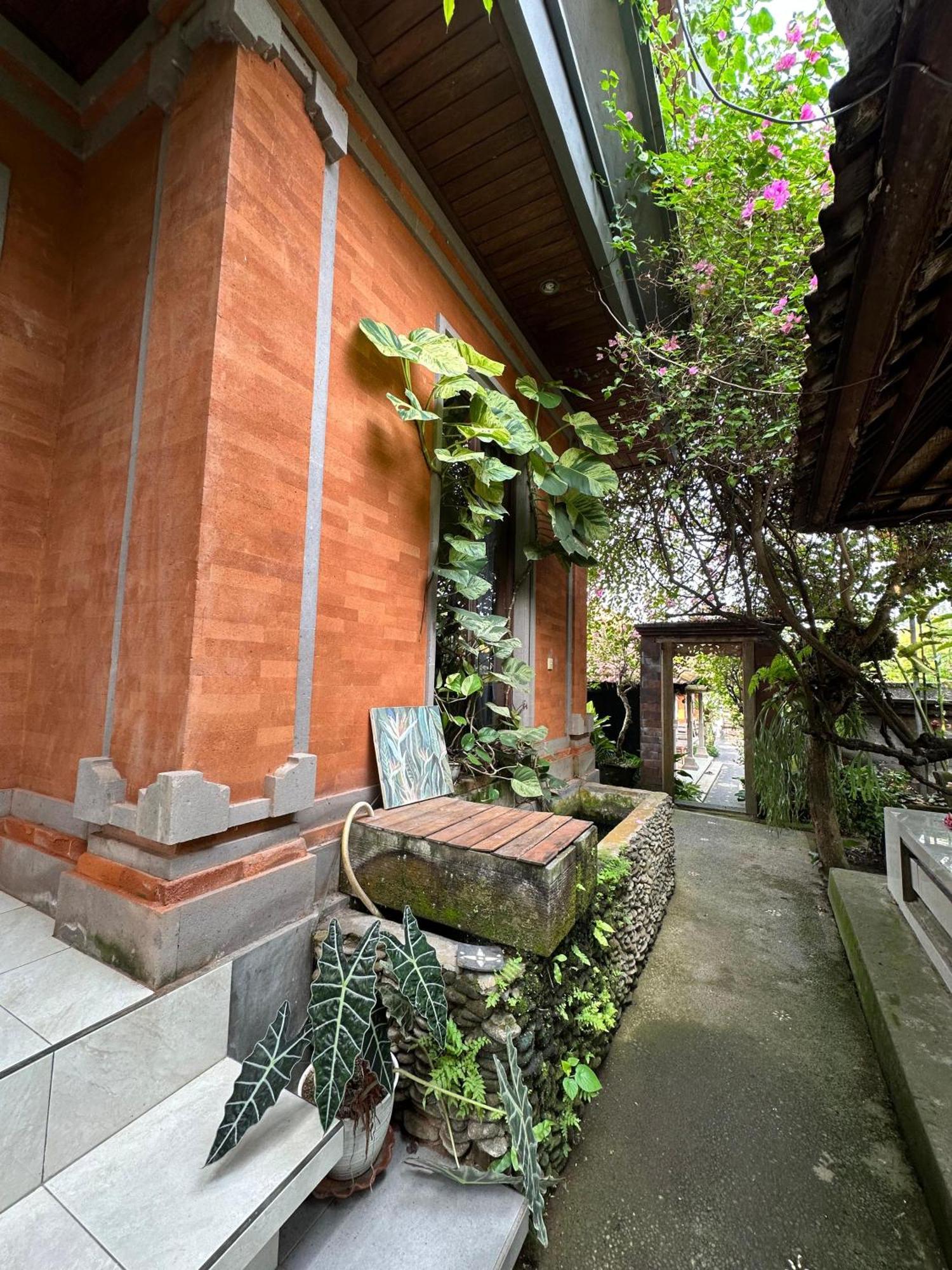 Tagel Karsa House Hotel Ubud Kültér fotó